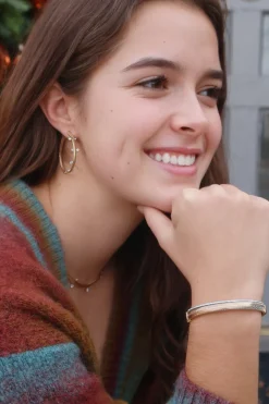 Feelings Hoops with Stationary Diamonds