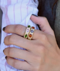 Queenie V Ring