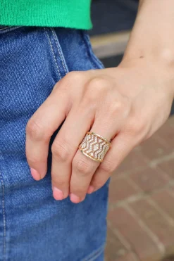 Scintillate Diamond Ring